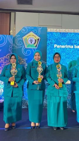 TP PKK Koltim Raih Juara Dua Lomba Pameran Mini UP2K 2022