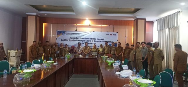 Sekda Koltim Buka Kegiatan Penyuluhan Kemahiran Berbahasa Indonesia bagi OPD Lingkup Koltim