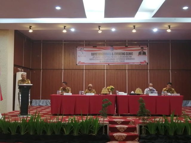 Bupati Buka Rakor Coaching Clinic Aplikasi e-Sakip dan e-Anjab
