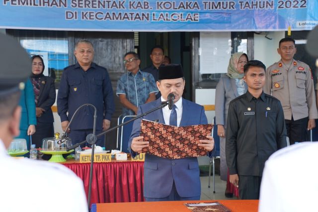 Lantik Kades Terpilih, Bupati Koltim: Selamat Mengemban Amanah Baru