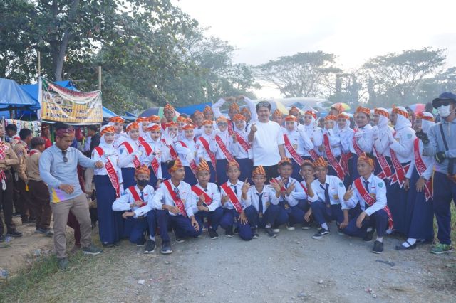 Bupati Koltim Buka Kegiatan Olahraga di Kecamatan Lambandia