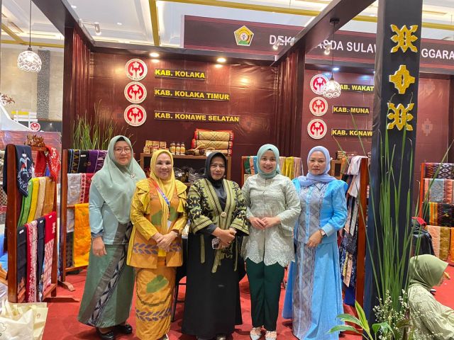 Kain Motif Wulele Sorume Momahe Koltim, Tampil di Pameran Dekranas Kriyanusa 2023