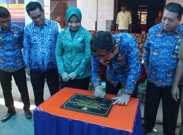 Bupati Koltim Resmikan Kelompok BKB HIU dan Sosislisasikan Layanan KB