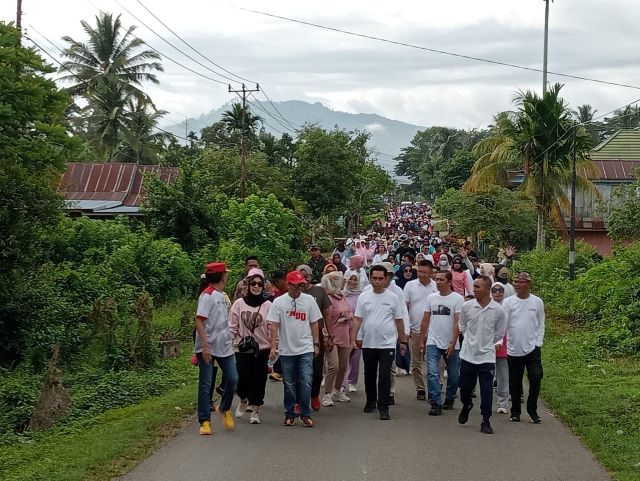 Bersama Sekda, Jalan Santai Fun Festival Koltim