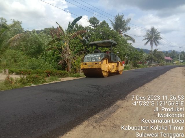 Masyarakat Peatoa Sampai Iwoikondo Nikmati Jalan Beraspal