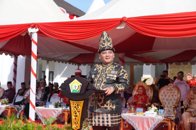 Gubernur Pimpinan Upacara HUT Koltim