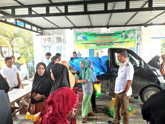 Warga Antusias Mengikuti Pangan Murah di Aere