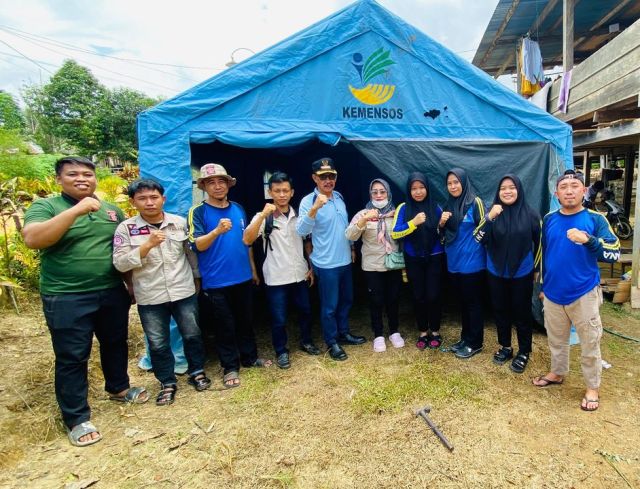 Dinsos Dirikan Tenda Darurat Untuk Korban Kebakaran Lara