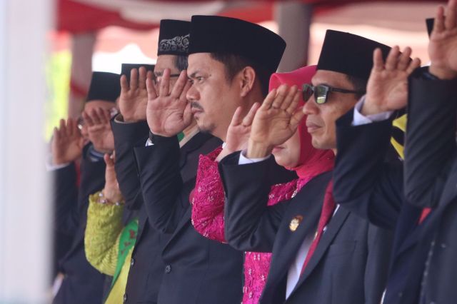 Bupati Koltim Hadiri Upacara HUT Sultra ke-60