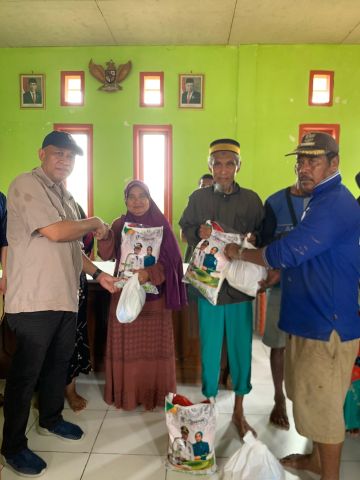 Bupati Koltim Salurkan Bantuan Korban Banjir di Sejumlah Titik