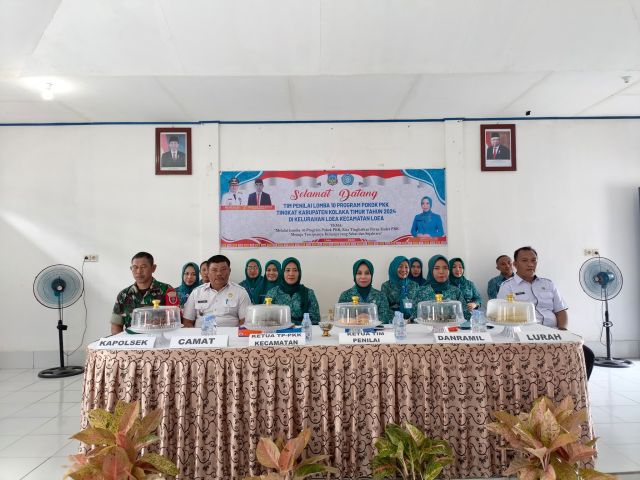 Ketua TP PKK Koltim Lanjutkan Penilaian di Ladongi dan Loea