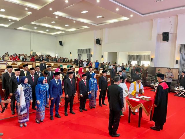 25 Anggota DPRD Koltim Periode 2024-2029 Resmi Dilantik