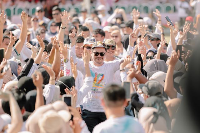 Tumpah Ruah Masyarakat Koltim Ramaikan Color Run di Ladongi