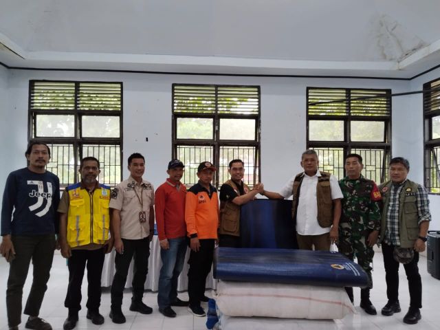 BPBD Provinsi Serahkan Bantuan Untuk Pemda Koltim