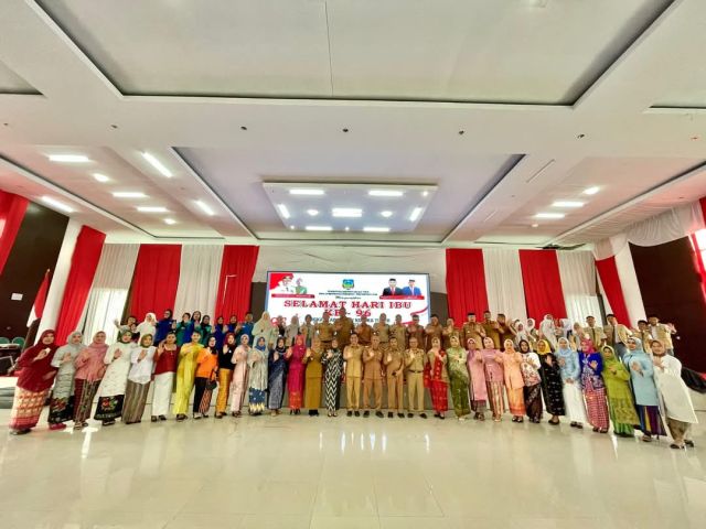 Dengan Tema “Perempuan Menyapa Perempuan Berdaya Menuju Indonesia Emas 2045”, Pemkab Koltim Gelar Peringatan Hari Ibu ke-96 Tahun 2024