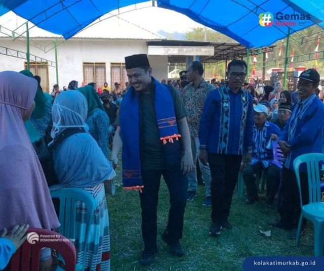Sapa Warga Ueesi, Bupati Janjikan Perbaikan Infrastruktur Menyeluruh