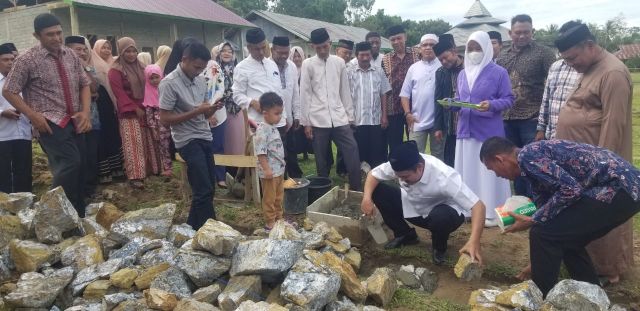 Bupati Koltim Mulai Pembangunan Asrama Ponpes Fastabiqul Khairat