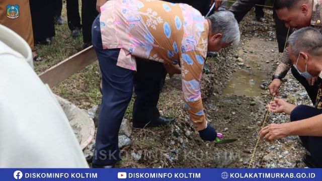 Bupati Letakkan Batu Pertama Pembangunan Kantor Klasis Koltim