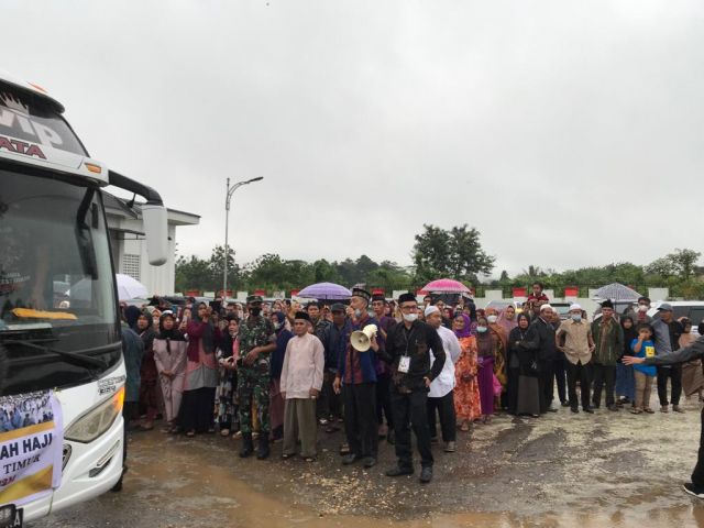 JCH Koltim Dilepas Menujuh Tanah Suci