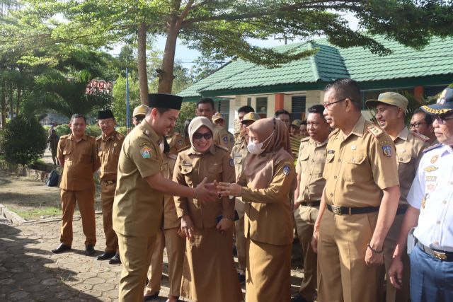 Pimpin Apel Gabungan, Bupati Harapkan Aparatur Kerja Tuntas