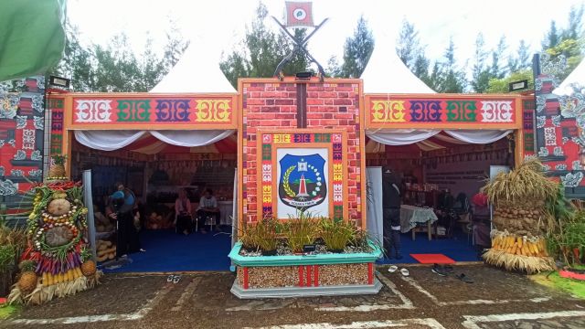 Koltim Tampilkan Potensi Daerah di Pameran HUT Sultra